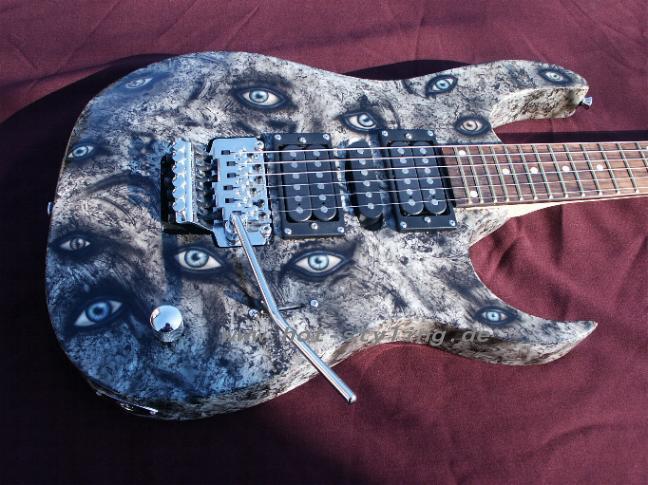 Gitarre Augen 01